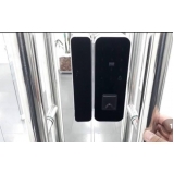 fechadura digital para porta de vidro Boituva